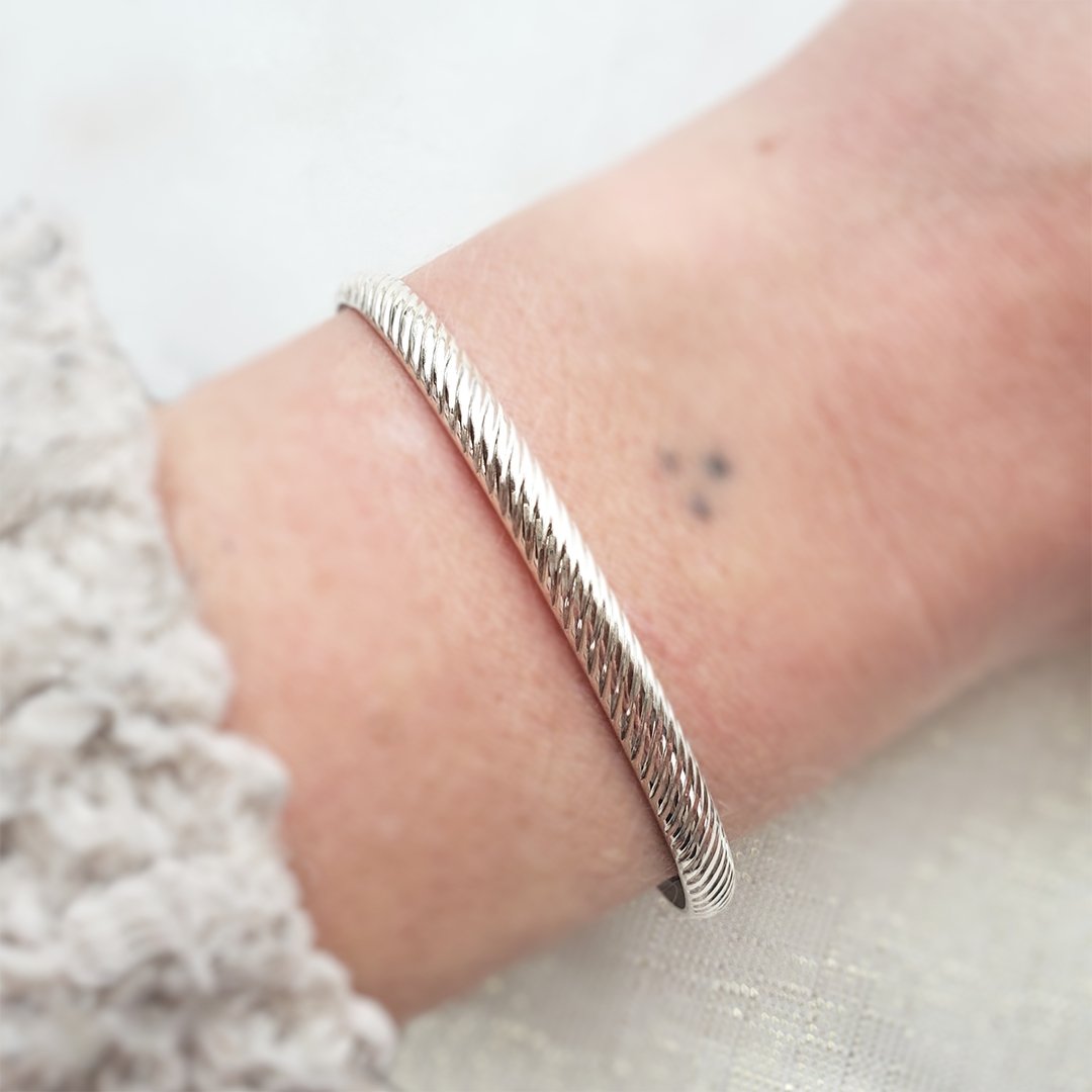 Oblique Cuff - Arcana Silver