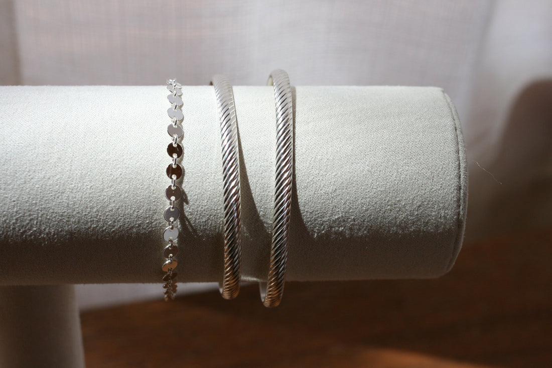 A Perfect Fit: How to Size a Cuff Bracelet for Effortless Style - Arcana Silver
